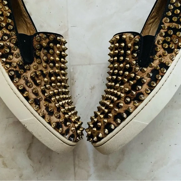 shk 　　Christian Louboutin ゴールドスタッズ 虎柄 $995 Christian Louboutin Leopard Print Gold Spike Studs Slip-on